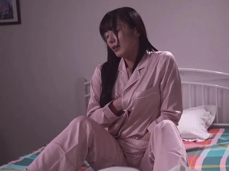 Thủ dâm hàng đêm vì anh xã bỏ bê, vợ yêu quyết định tìm đến ứng dụng hèn hò