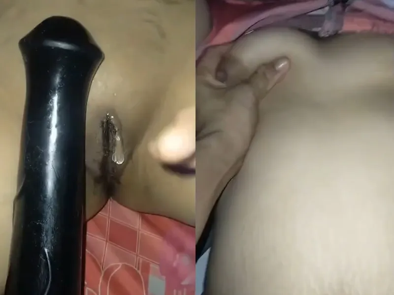 Bạn gái xinh tươi vú đẹp âm đạo múp móc lồn bằng sextoy cực sướng